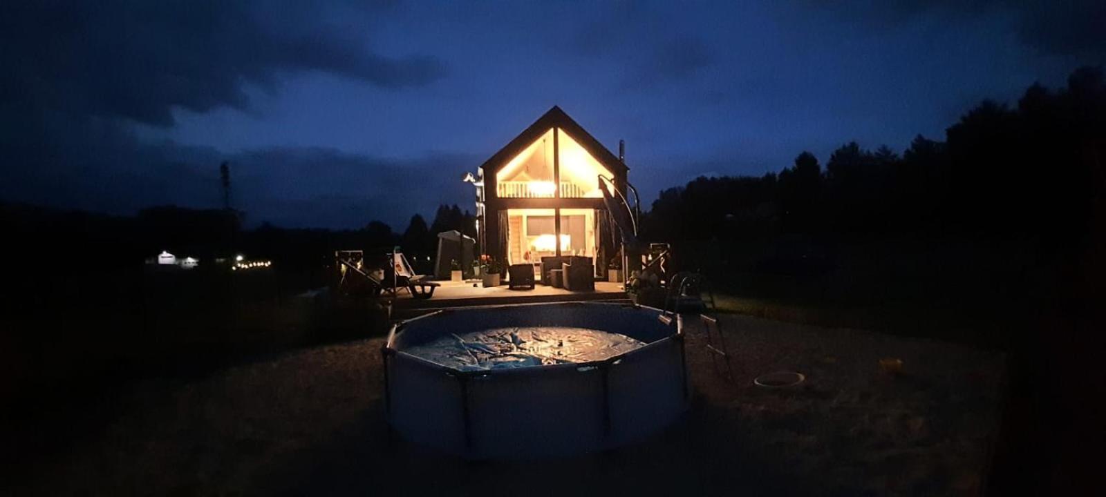 Domek Mazurski Caloroczny Nad Jeziorem Z Jacuzzi Spa 帕瑟姆 外观 照片